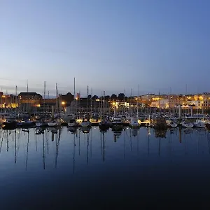 Appartement 1 Proximite Port De Commerce Et Gare Sncf, Brest